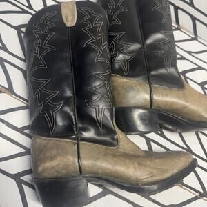 Texas Boot Company Brown/Tan Cowboy boots size 5